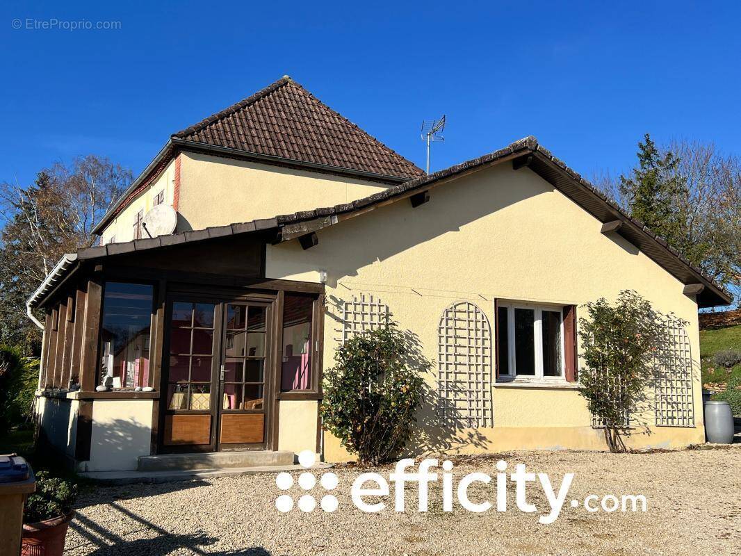 Maison à DIERREY-SAINT-JULIEN