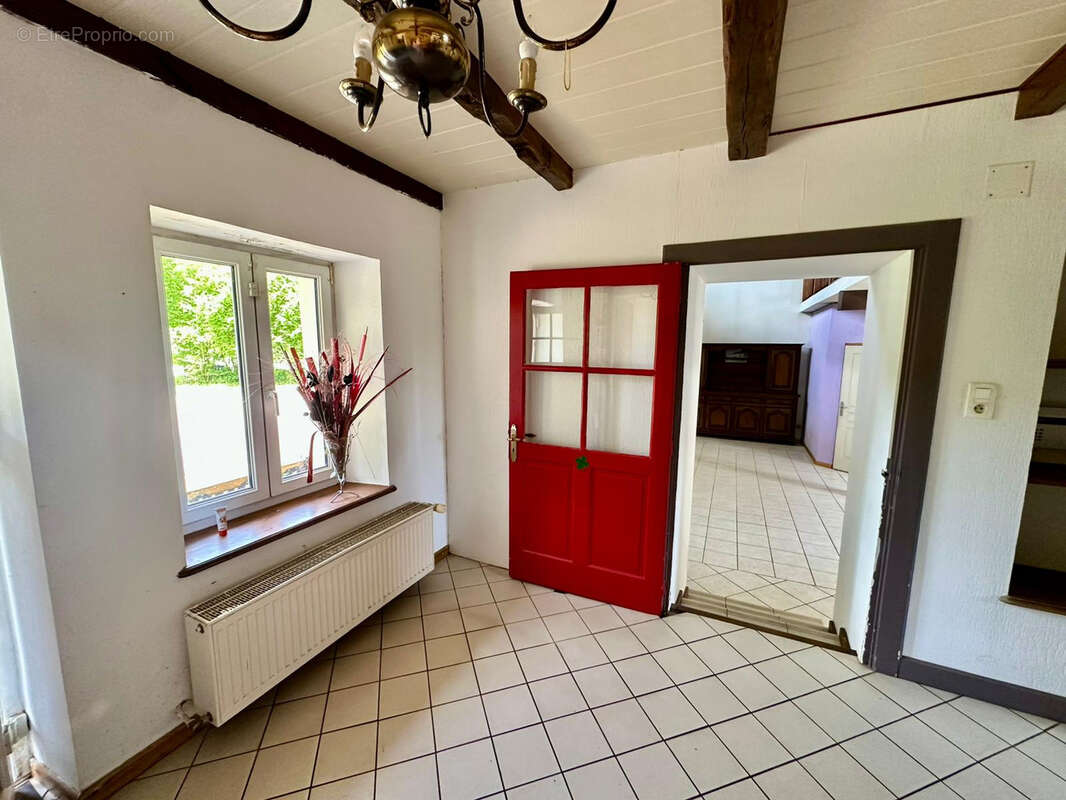 Maison à GENEVREUILLE