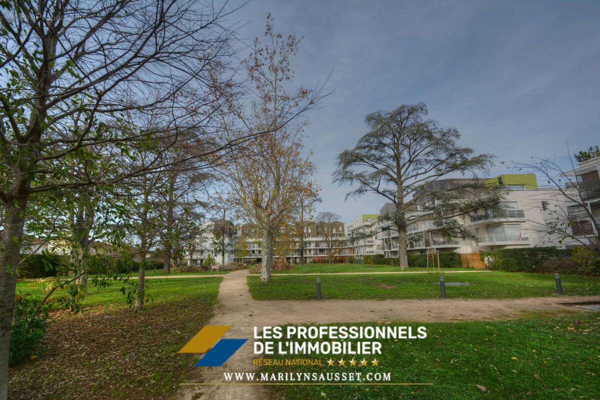 Appartement à MEYZIEU