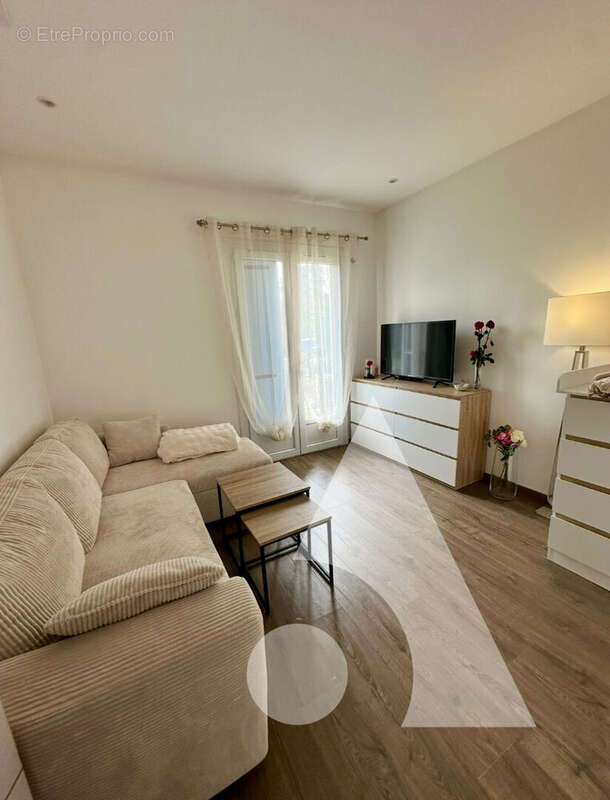 Maison à LE CASTELLET