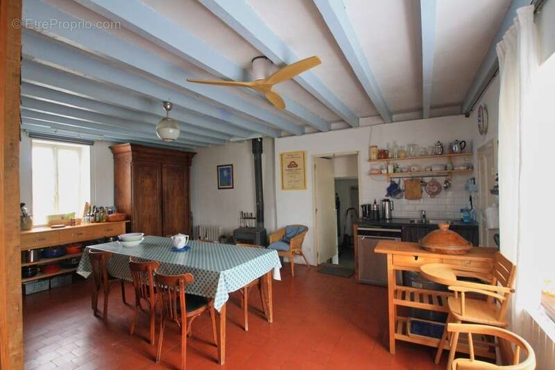Maison de campagne, 3 chambres, sur un terrain de 4450 m² - photo 2
