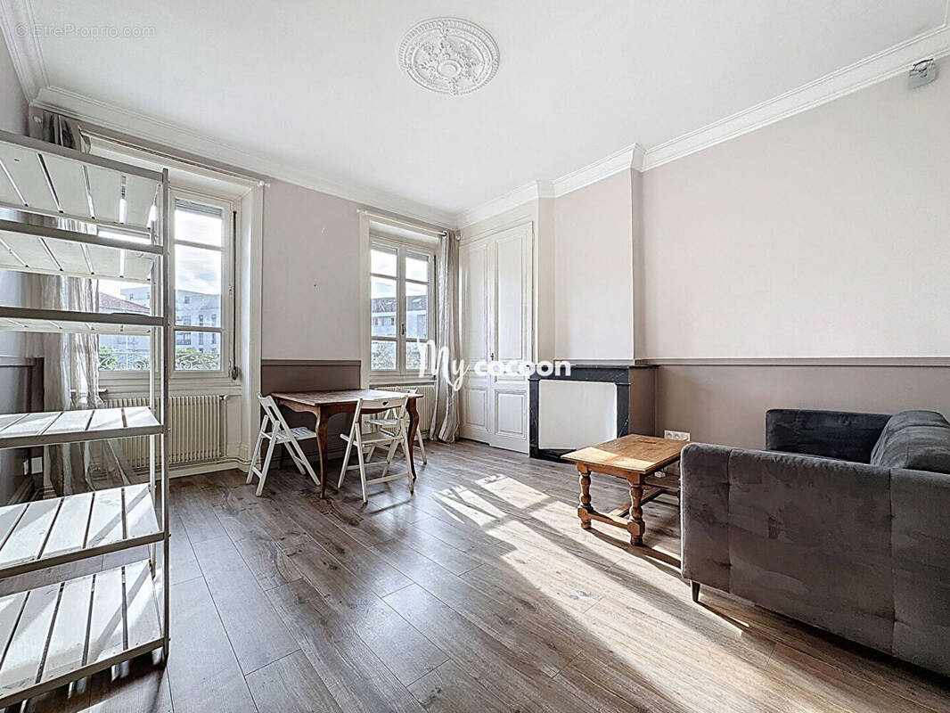 Appartement à LYON-8E