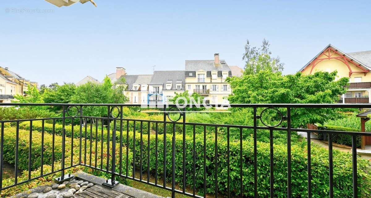 Appartement à VAUREAL