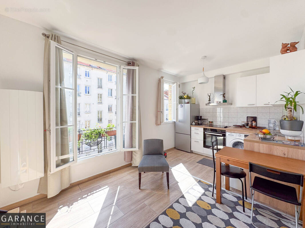 Appartement à MONTROUGE