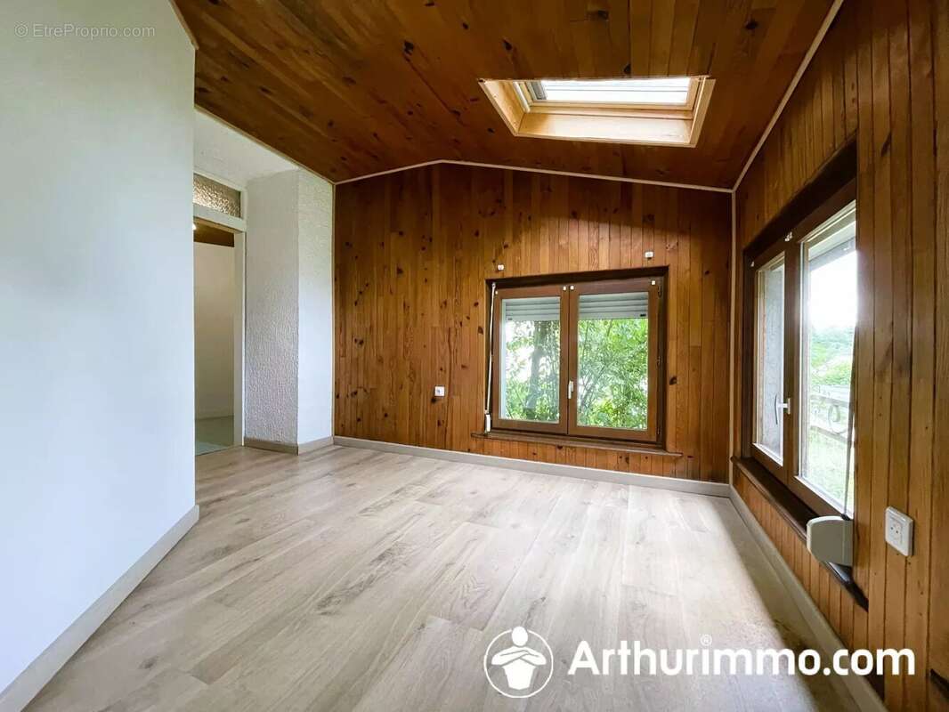 Appartement à ABBEVILLERS