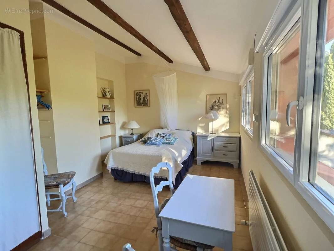 Maison à ROUSSILLON