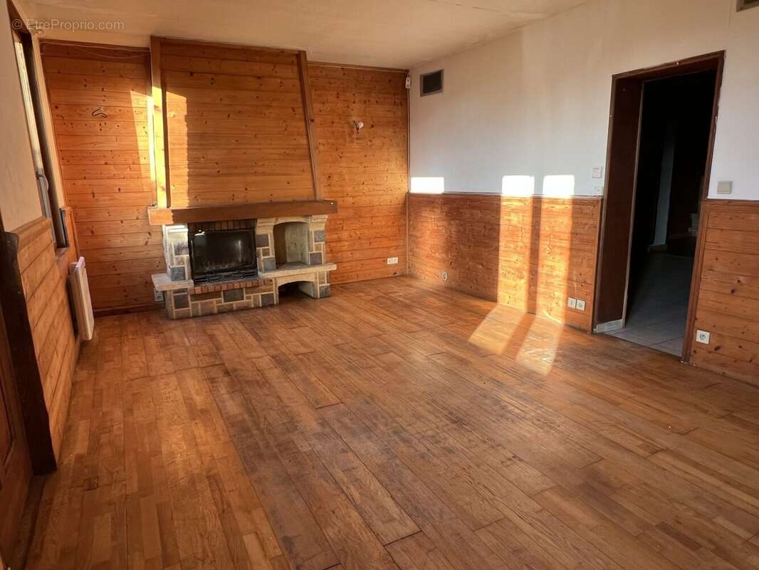 Maison à BICHANCOURT