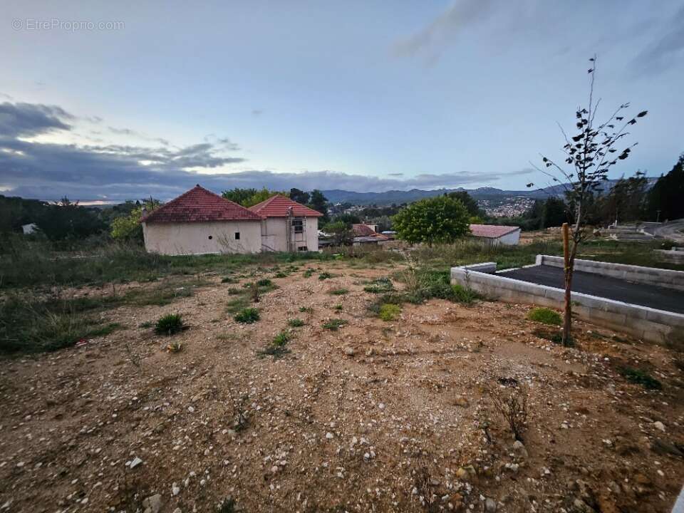 Terrain à ALLAUCH