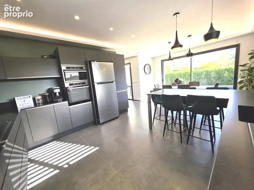 Maison 159 m² à Saint-Alban-Leysse  - photo 9