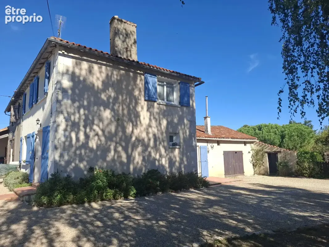 Charmante maison de village de 3 chambres à Nanteuil-en-Vallée - photo 15