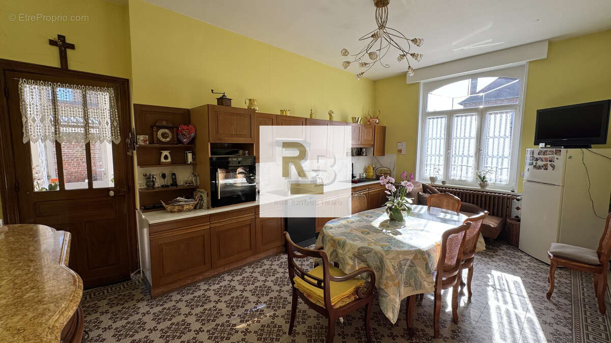 Maison à AIX-NOULETTE