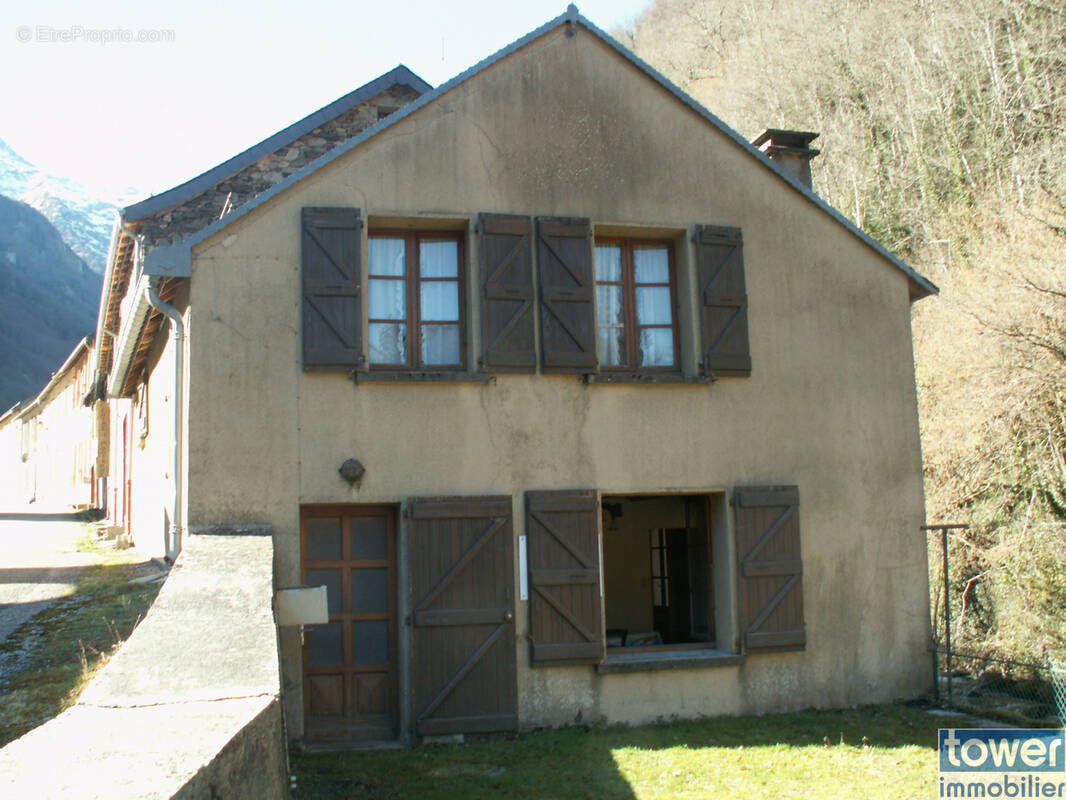 Maison à COUFLENS