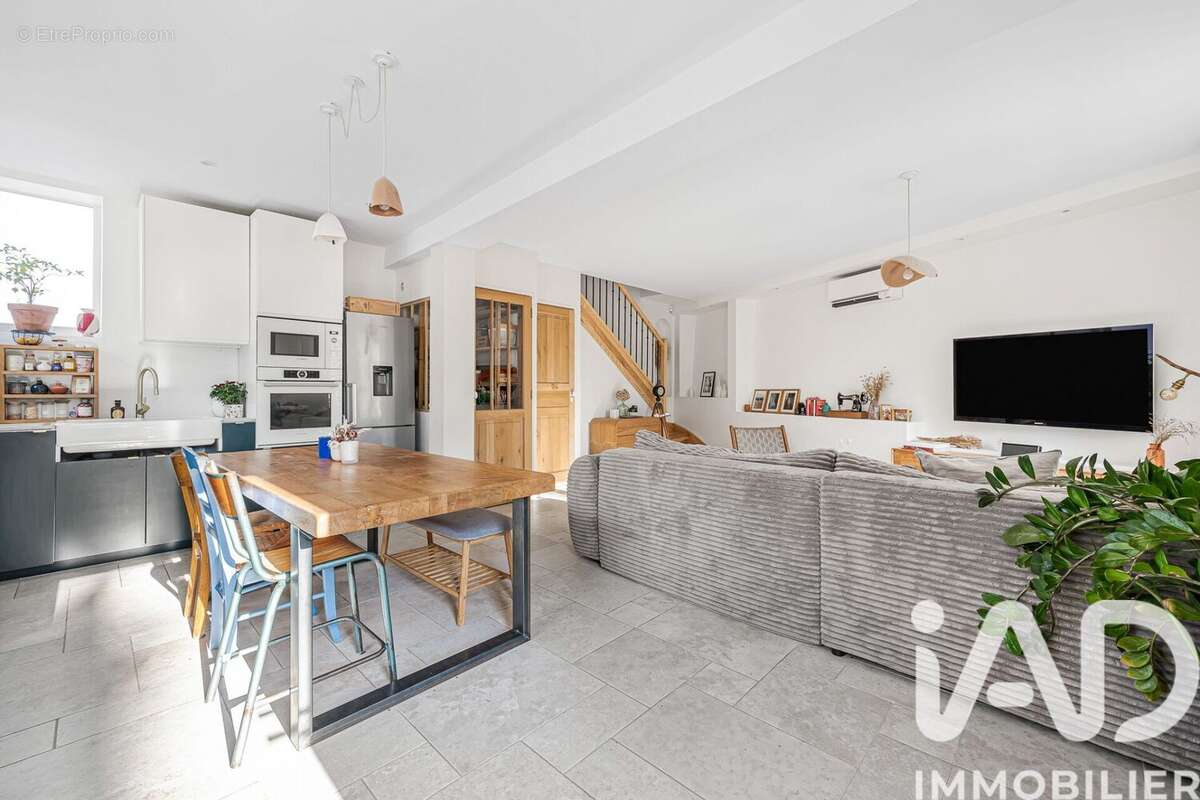 Photo 4 - Maison à LA CELLE-SAINT-CLOUD