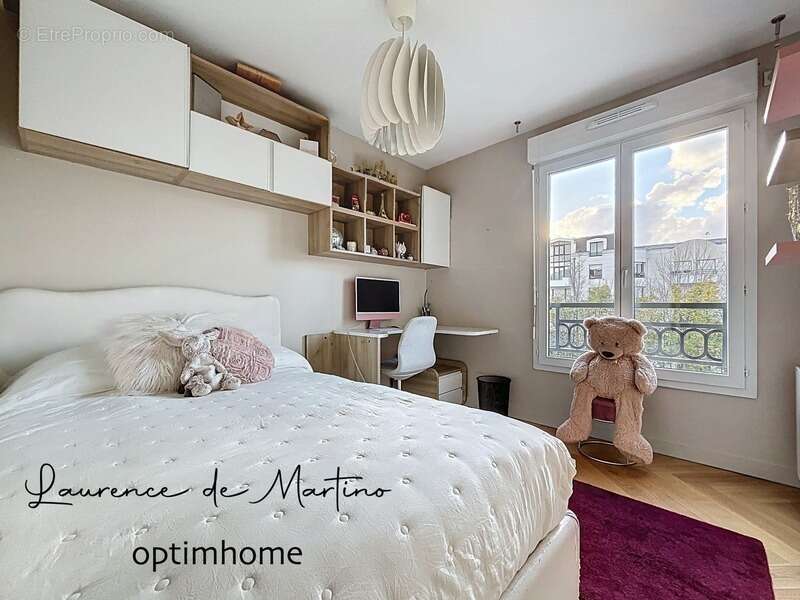 Appartement à LA GARENNE-COLOMBES