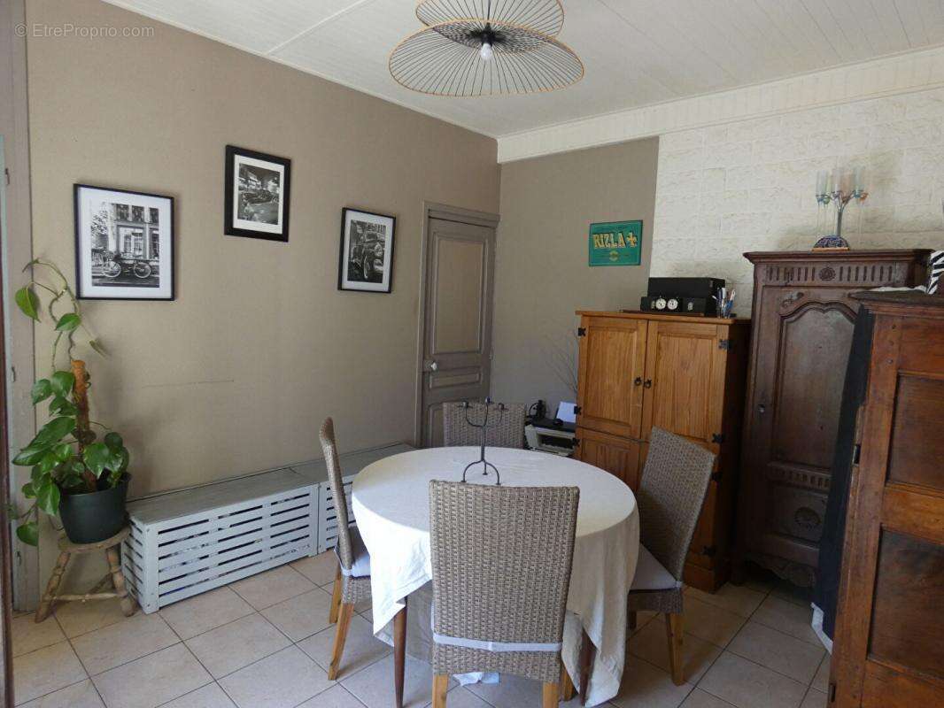 Maison à IVRY-LA-BATAILLE