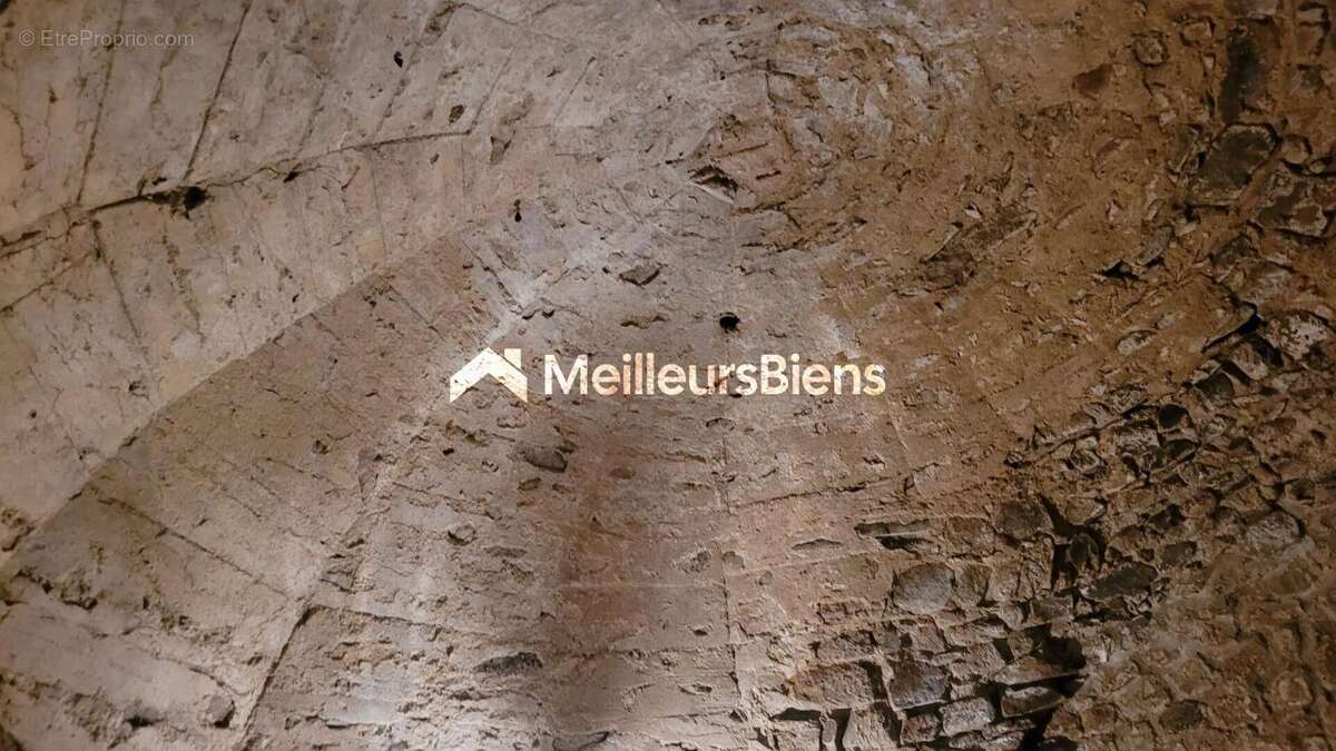 Maison à CROS-DE-MONTVERT