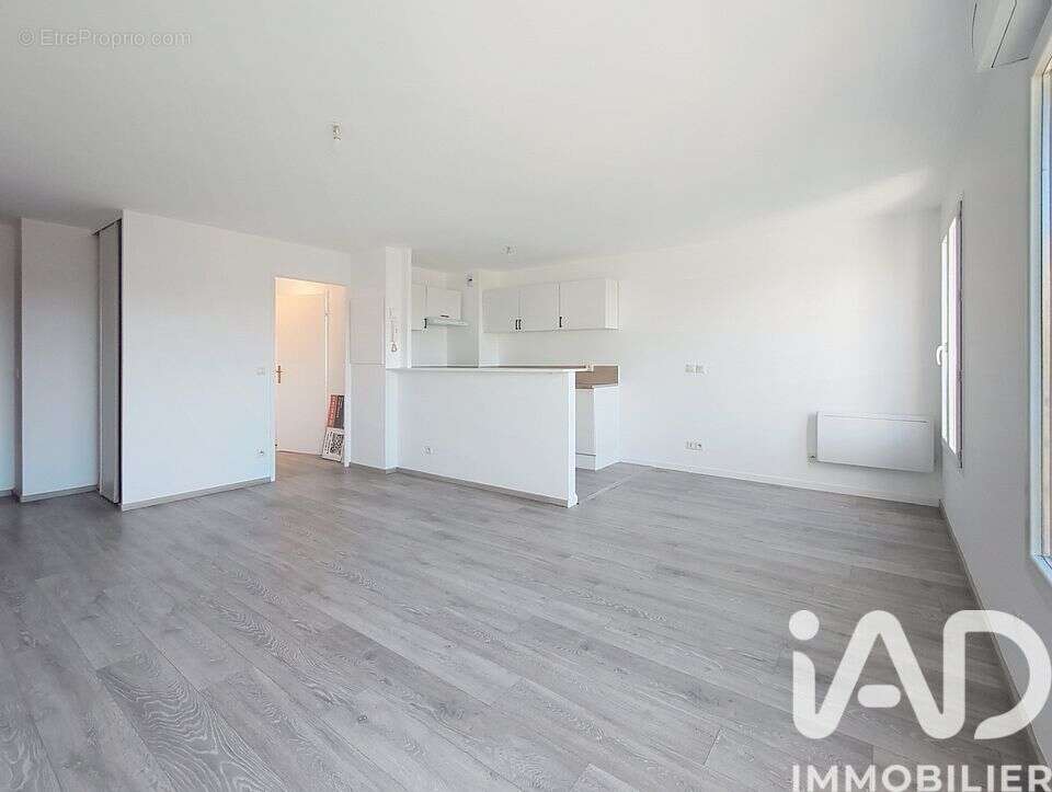 Photo 2 - Appartement à LES PAVILLONS-SOUS-BOIS