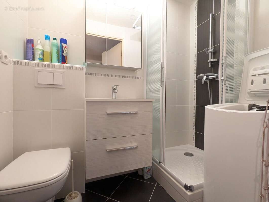 Appartement à MORILLON