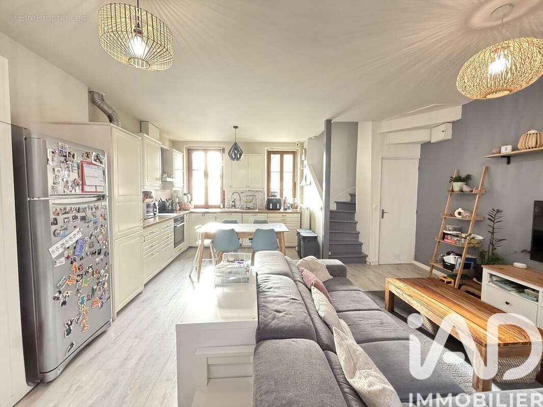 Photo 3 - Maison à CHANTELOUP-LES-VIGNES