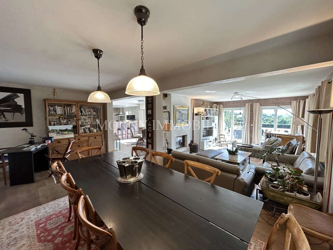A vendre, maison avec piscine. - photo 5