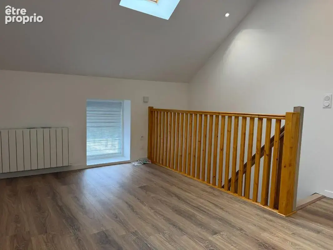 Immeuble avec local commercial et appartement de 3 pièces indépendant - photo 8