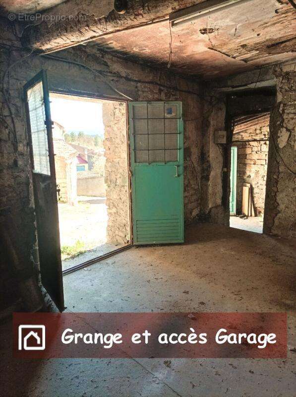Maison à ANTUGNAC