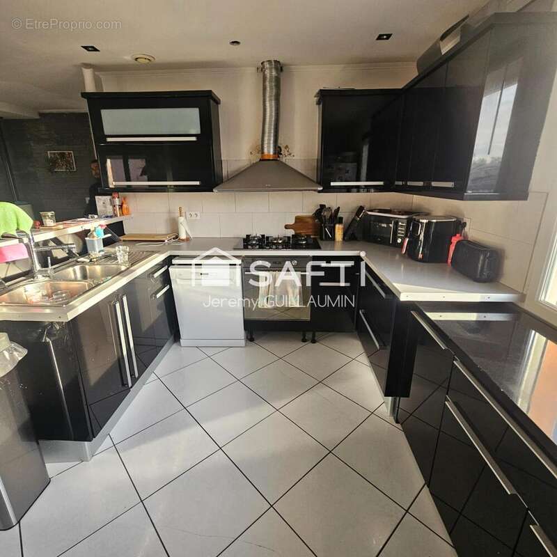 Photo 4 - Maison à SAINT-REMY-EN-ROLLAT