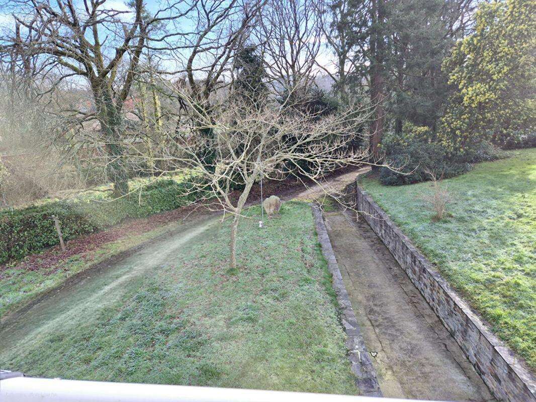 Belle Propriété dans le Morbihan - 6 pièces - 162 m2 - Terrain 17 500 m2 -5 min de Cléguer - 16 km de Lorient- 25 km des plages - photo 9