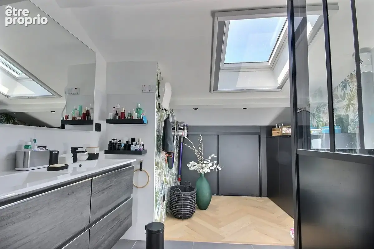 Maison rénovée avec appartement indépendant - belles prestations - photo 12