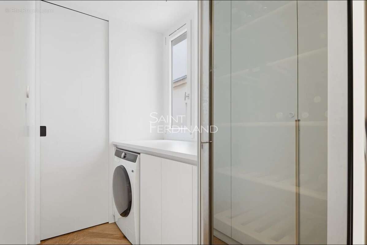 Exclusivité. Paris 18ème Abbesses.  Magnifique Triplex de 6 pièces  4 chambres. - photo 6