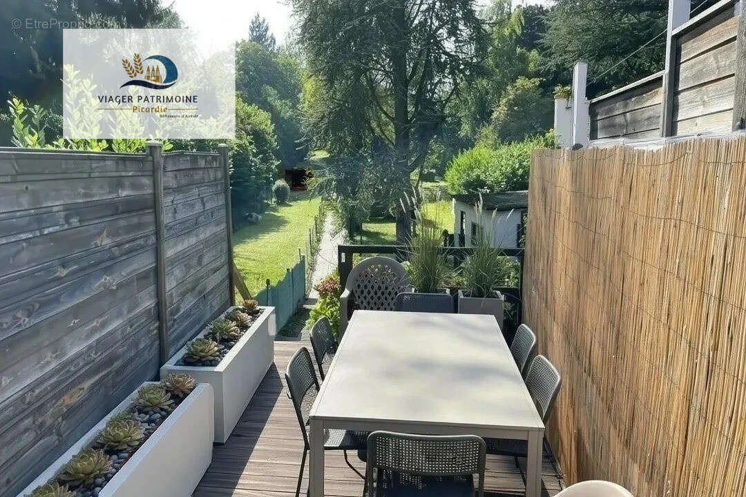 Autre à AMIENS