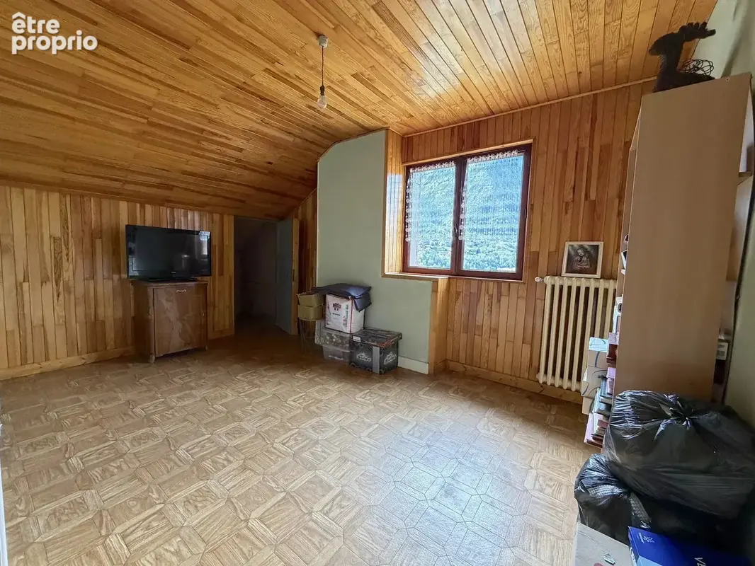 Maison - sous sol complet - grand terrain - photo 9