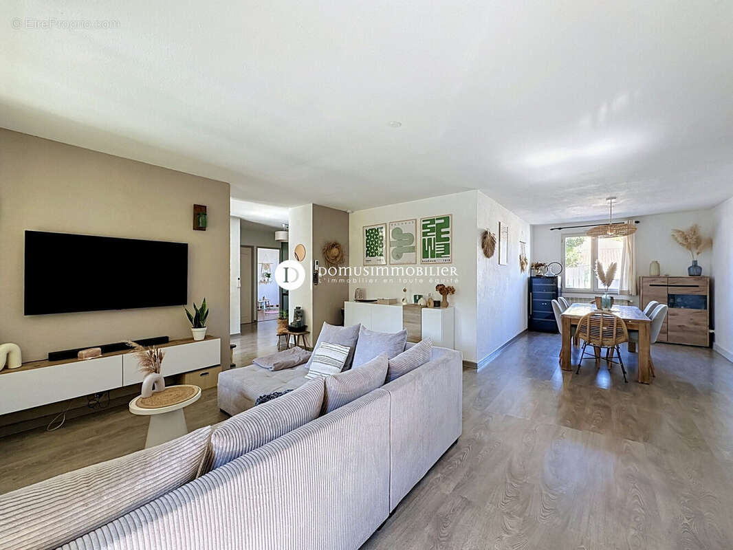 Maison 132 m² à Morieres-Les-Avignon  - photo 4