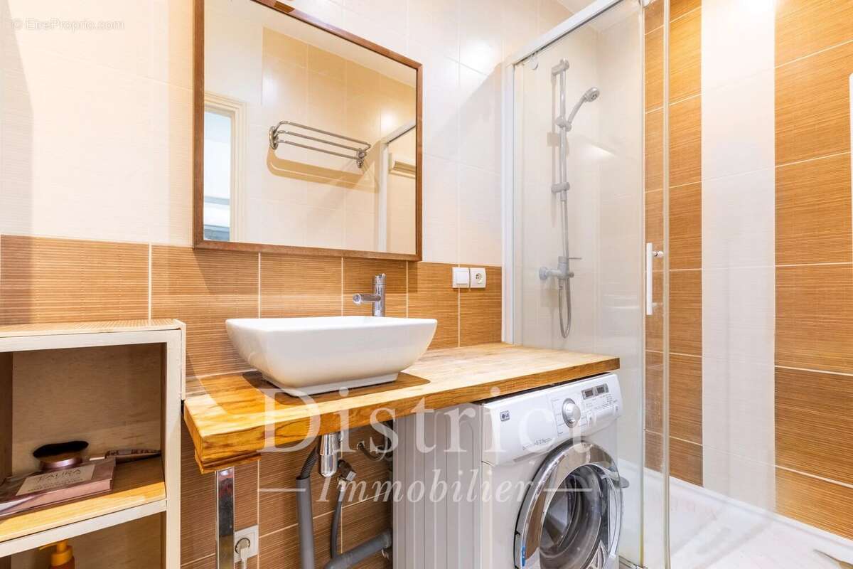 Paris 15e - Motte-Picquet / Emile Zola / Commerce  – Charmant studio 27 m² au calme en parfait état - photo 5