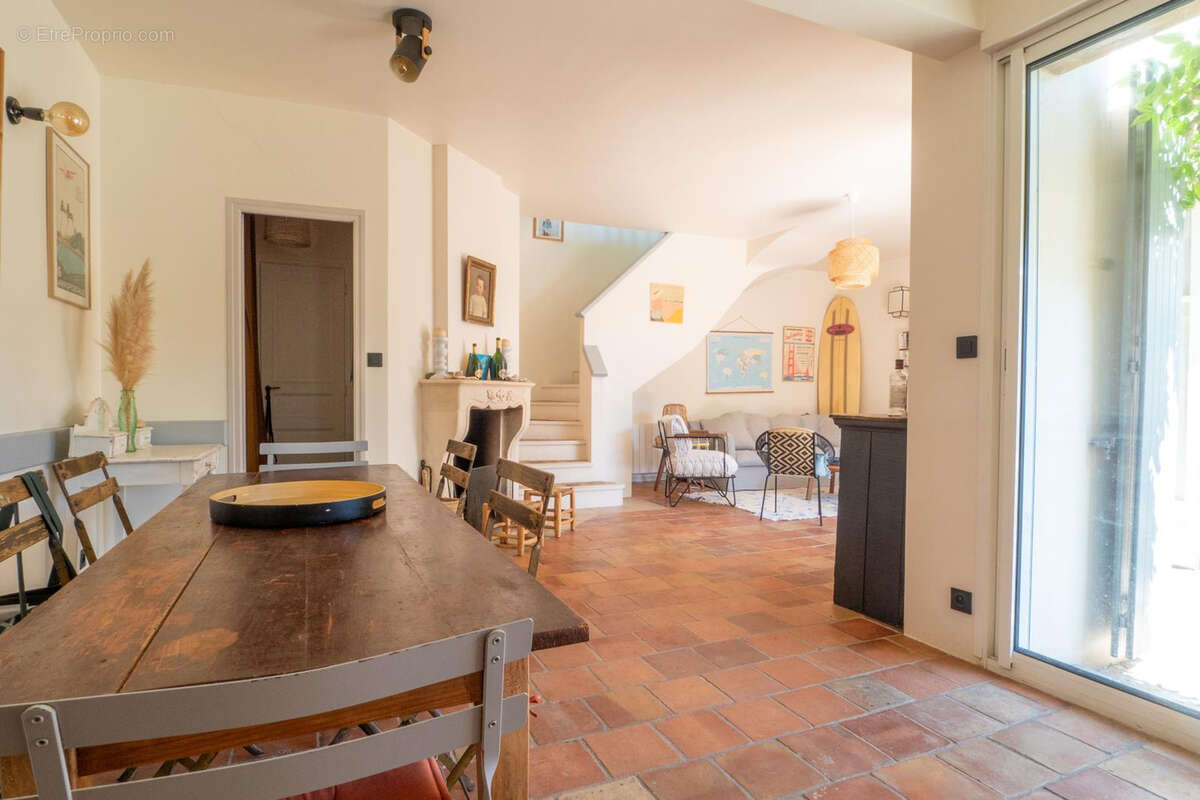 Maison à LES PORTES-EN-RE