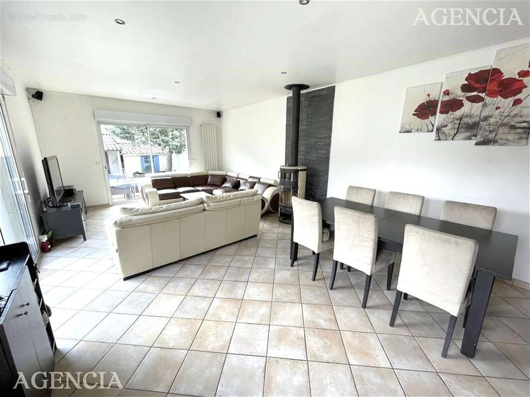 Maison à PONTAULT-COMBAULT