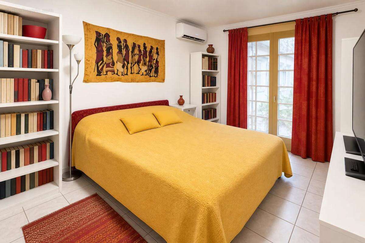 Maison spacieuse de 240 m² à Vesly - photo 12