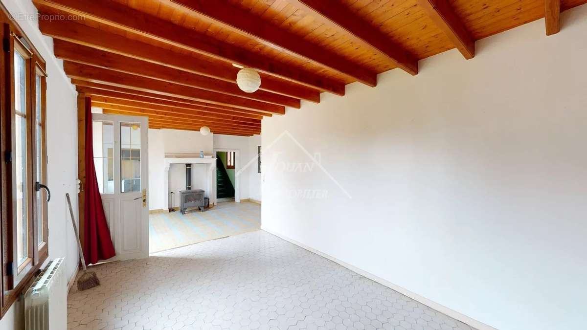 Maison à SALIGNY-SUR-ROUDON