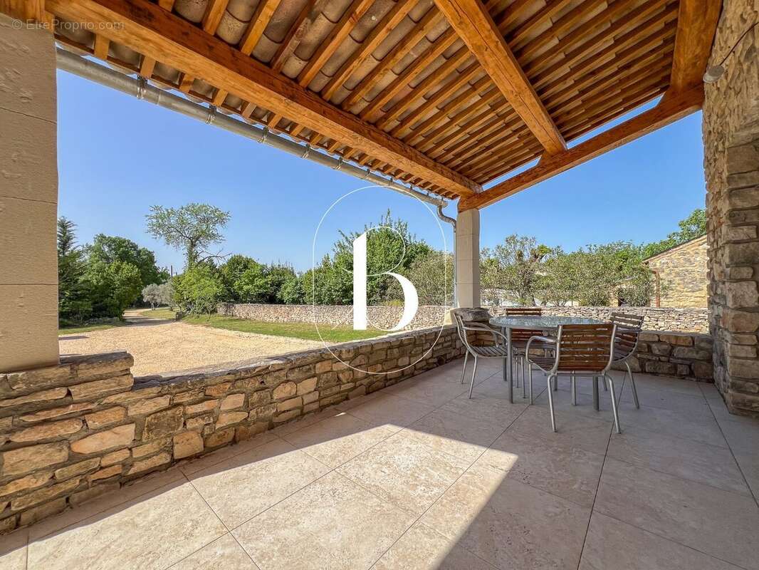 Maison à GOUDARGUES