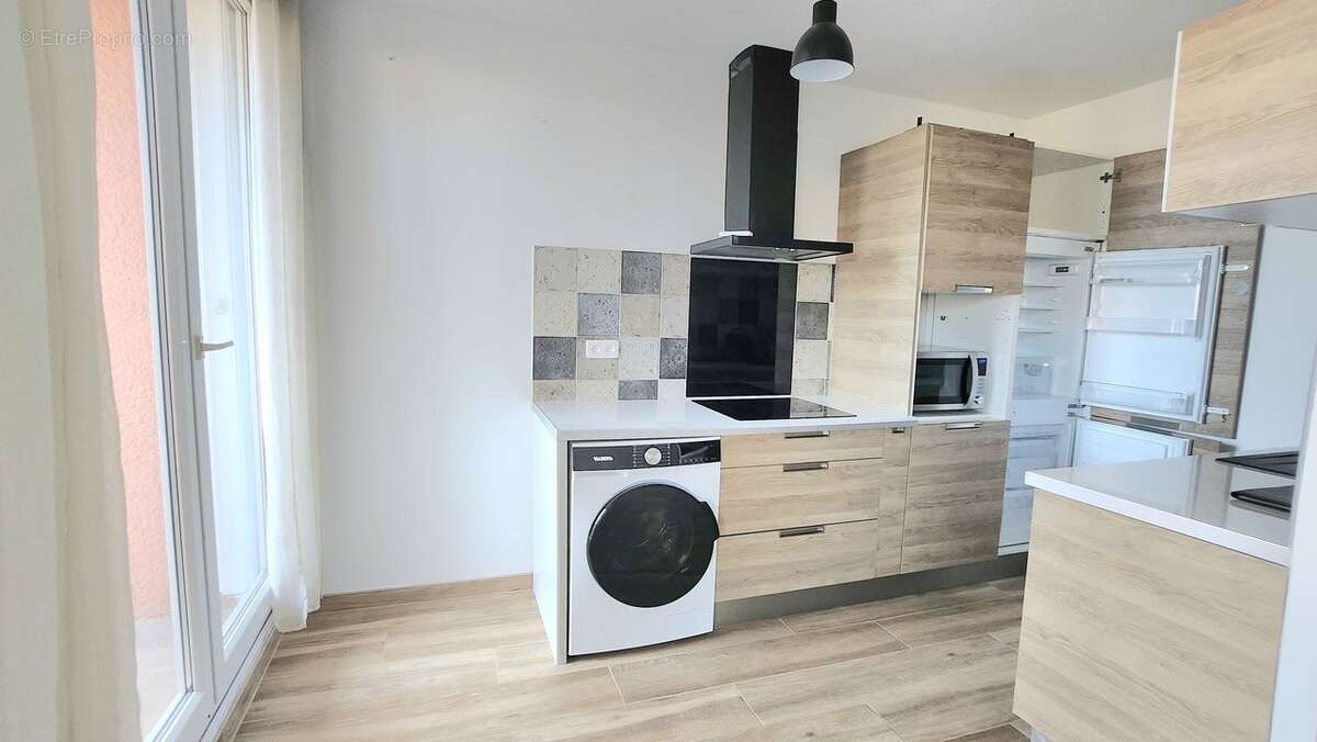 T2 / BALCON / PARKING / CAVE - Appartement à MARSEILLE-13E