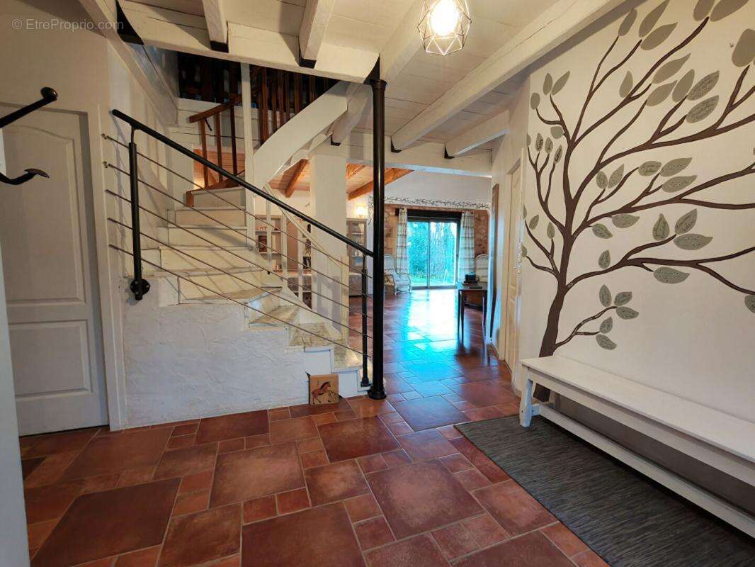 Maison à LE BUISSON-DE-CADOUIN