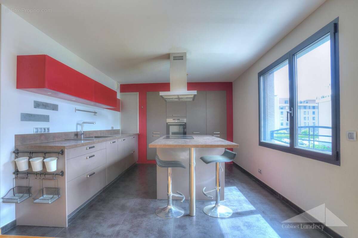 Appartement à SAINT-GENIS-POUILLY