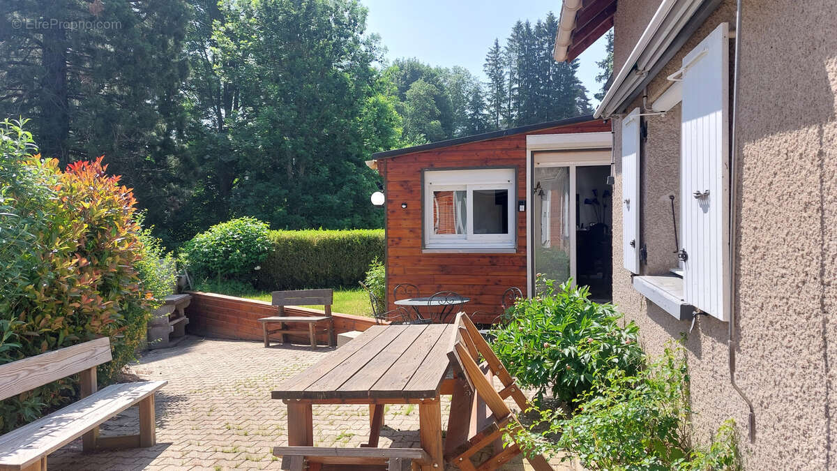 Maison à LE CHAMBON-SUR-LIGNON