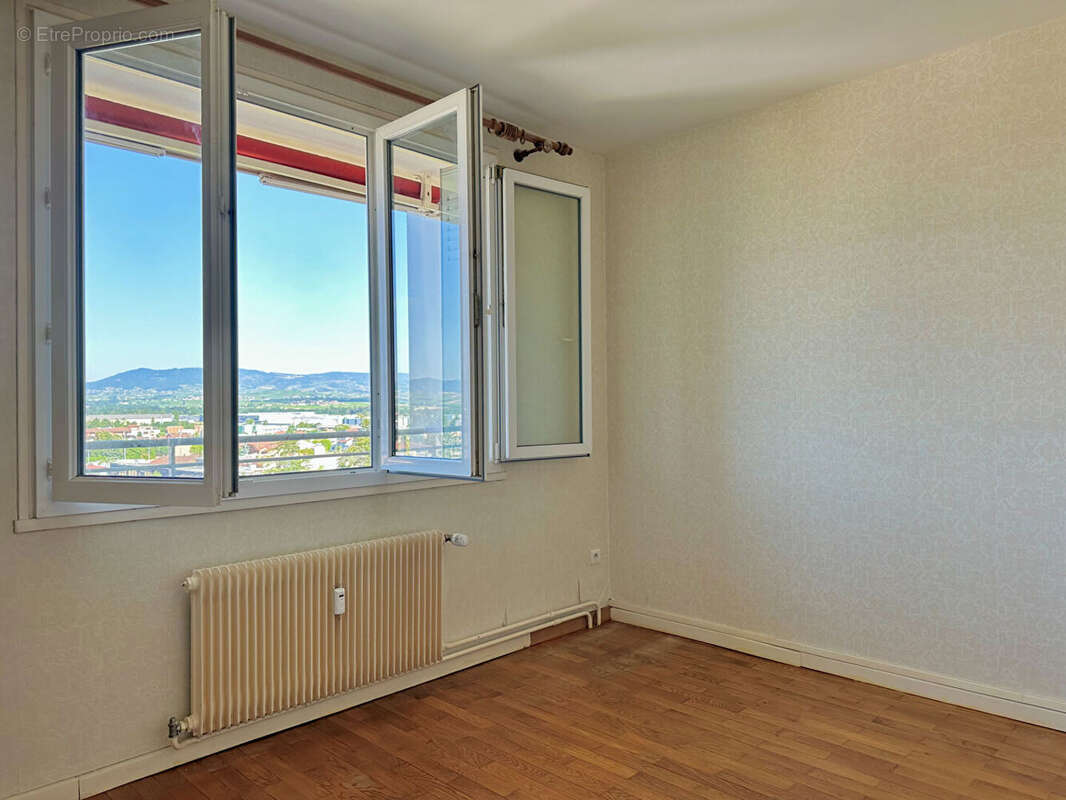 Appartement à BELLEVILLE