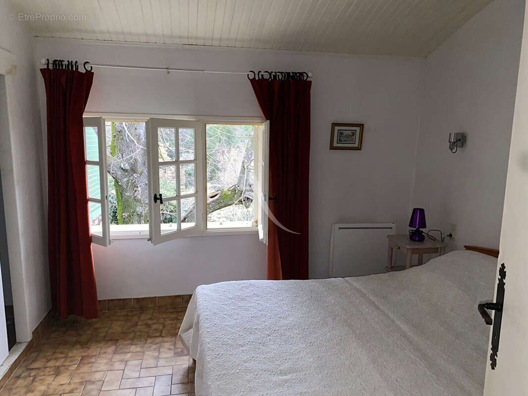 Maison à SAINT-MARTIN-DE-L'ARCON
