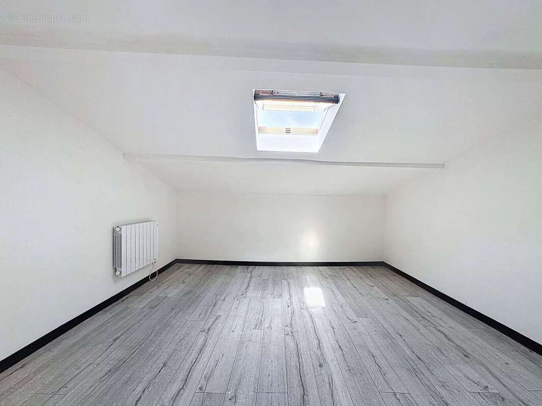 Appartement à TRETS