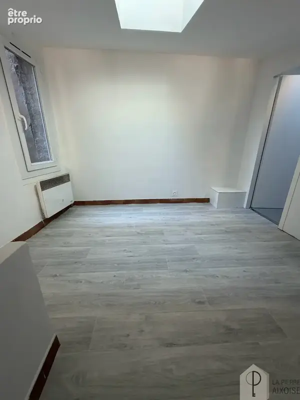 Studio avec Mezzanine - dernier étage - Calme - photo 15