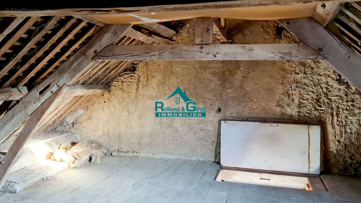 Maison à NOYAL-SUR-VILAINE