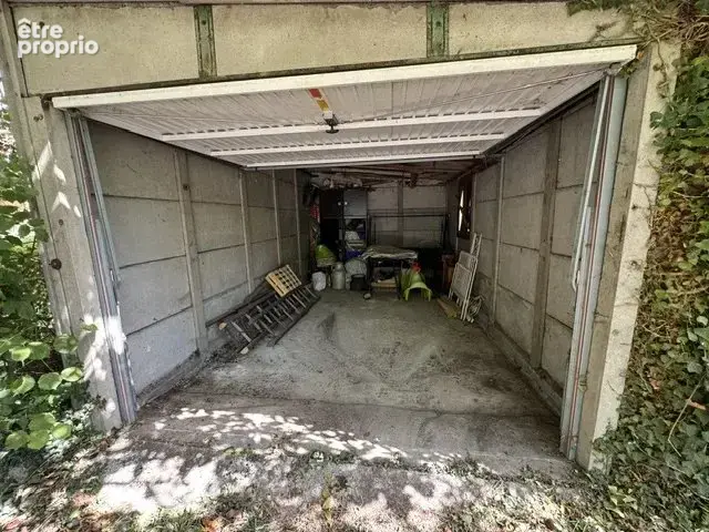 Maison au centre de Pierre Châtel. - photo 9