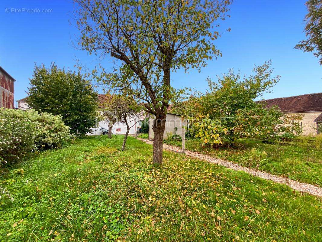 Maison à SAINT-CLEMENT